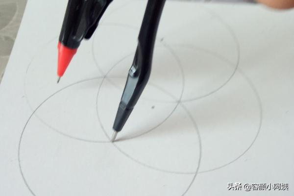 怎样做纸花简单又漂亮_怎么做纸花简单易学漂亮